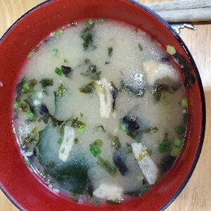 ほうれん草・わかめ・えのきの味噌汁